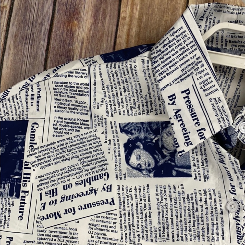 Newspaper Media Statement Shirt L